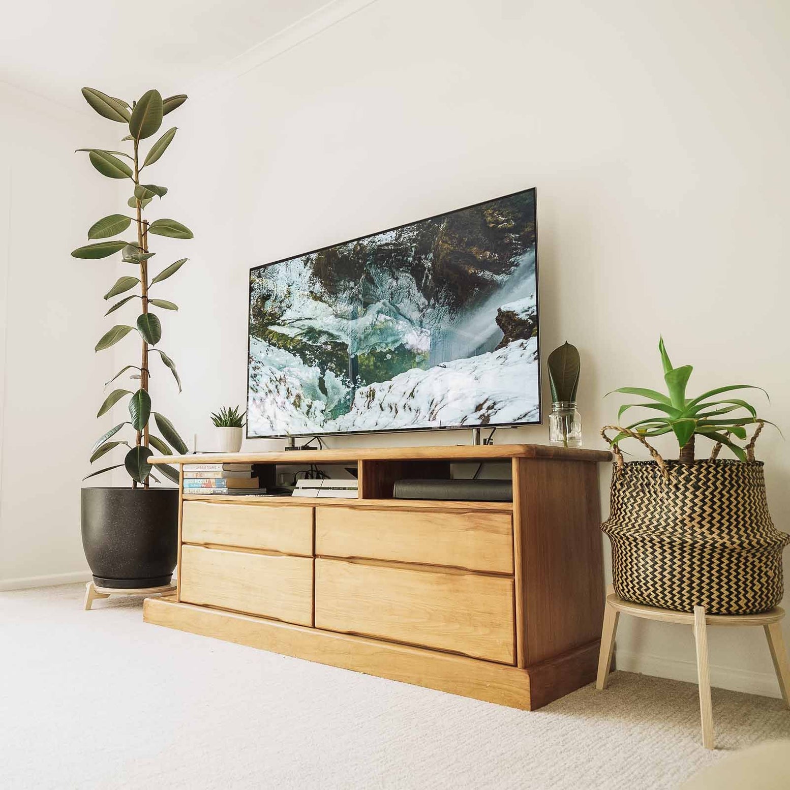 Japandi 220mm Plant Stand 